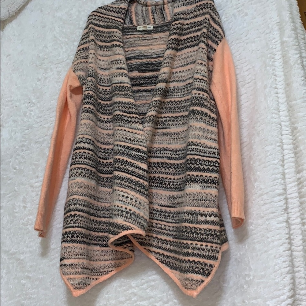 TUCKER AND TATE pink knit cardigan